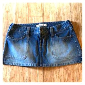 Abercrombie & Fitch Jean skirt. Size 2